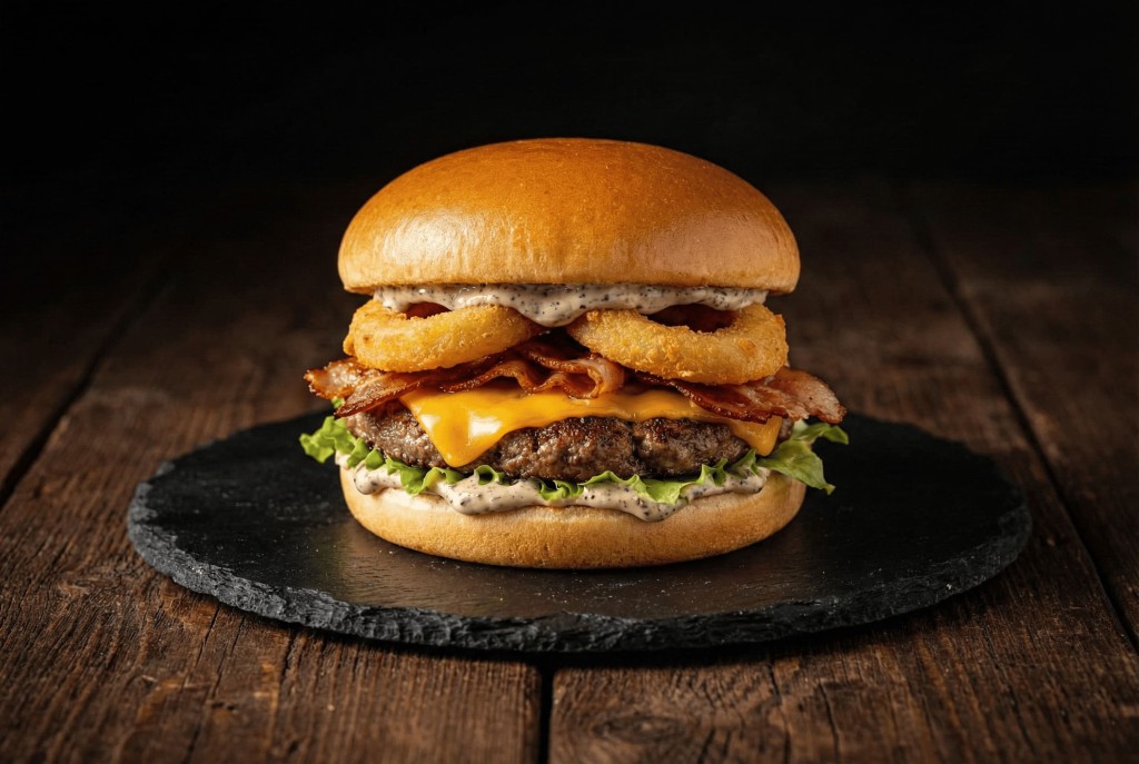 HEROES BURGER